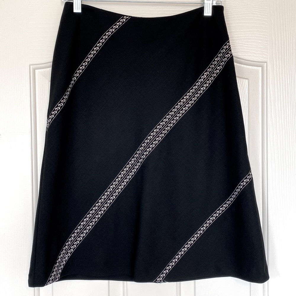 VINTAGE black Ann Taylor LOFT skirt. Size 4